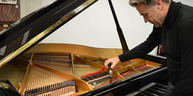 همه آنچه که باید در مورد کوک و رگلاژ پیانو بدانید