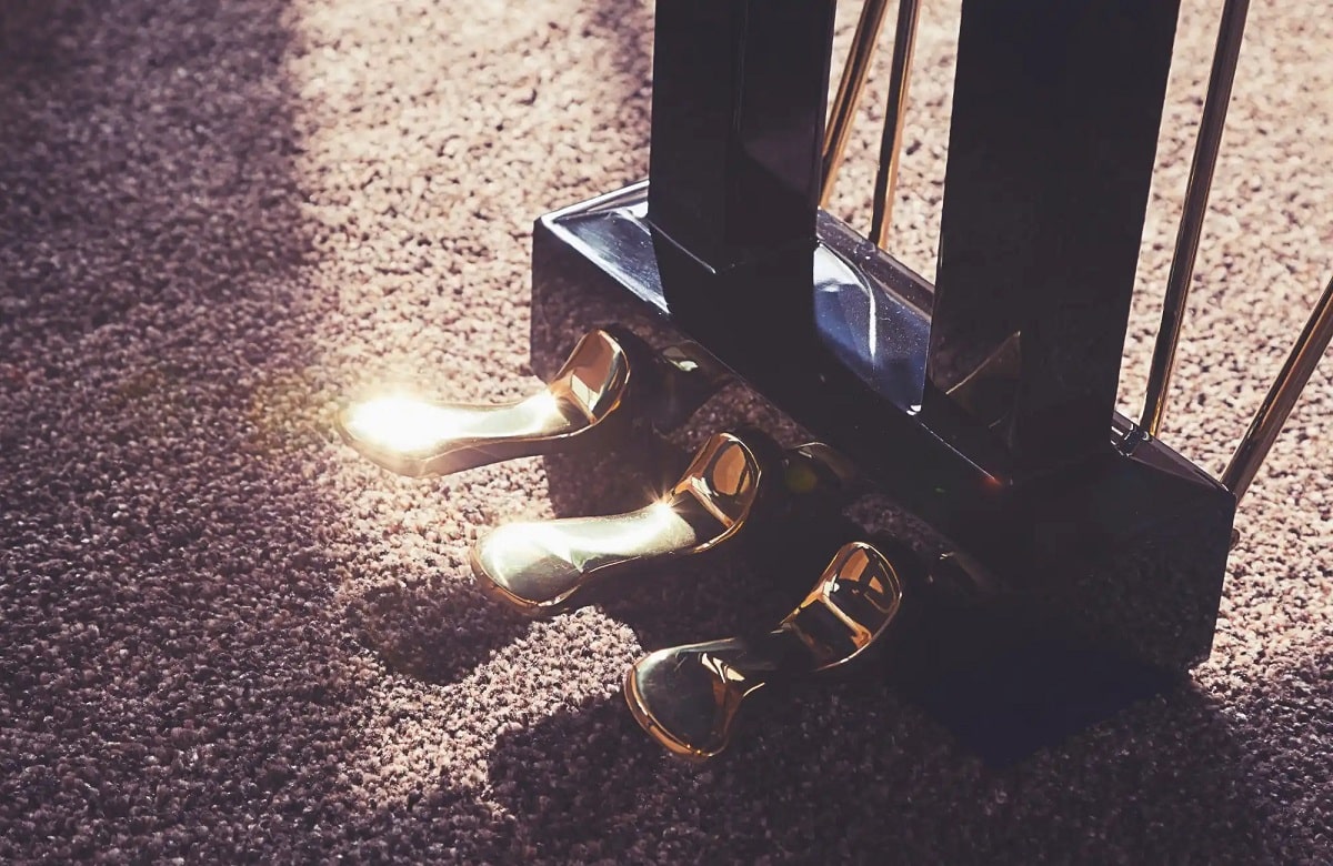 فیلم روش استفاده از پدال وسط پیانو