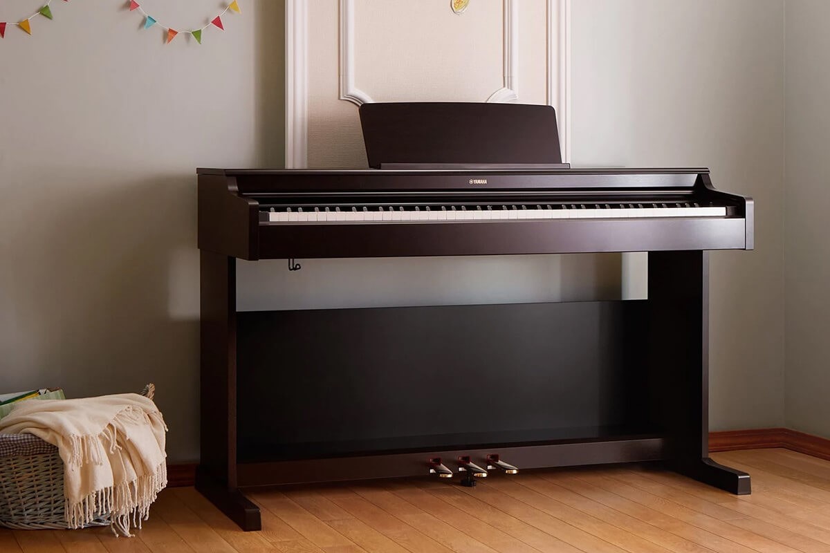 Yamaha Arius YDP 165