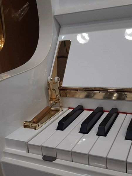 کلاویه  پیانو طرح آکوستیک یاماها CH45A با مدل های مشابه در بازار