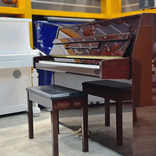 پیانو آکوستیک یاماها مدل JU109 