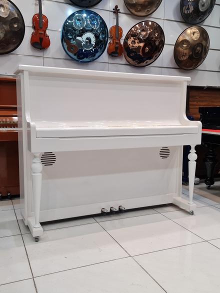 پیانو طرح آکوستیک یاماها مدل CH125 B
