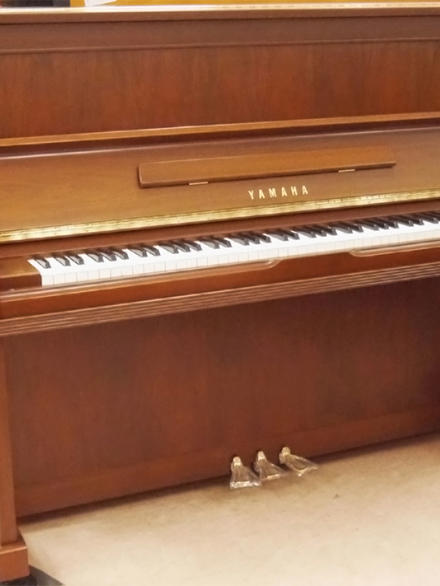 پیانو آکوستیک یاماها مدل U100WN