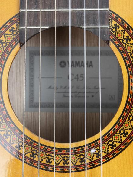 گیتار یاماها مدل C45 