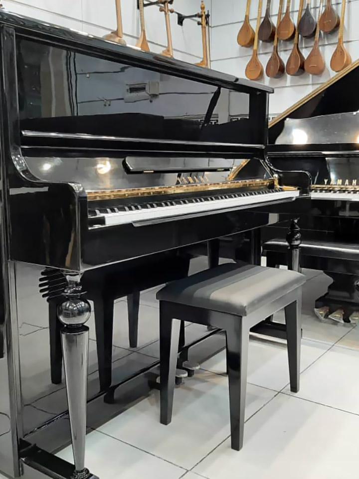 پیانو طرح آکوستیک یاماها مدل CH125 B