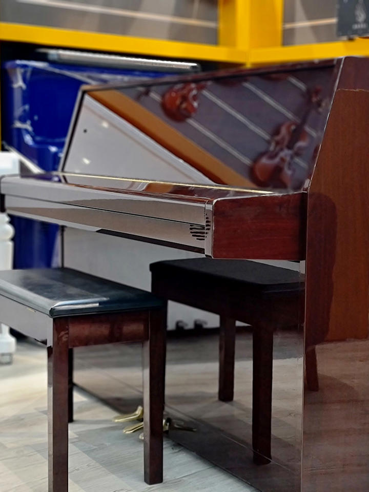 پیانو آکوستیک یاماها مدل JU109 
